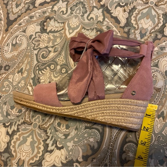 NWT UGG Trina Wedge Pink Dawn Women’s Sz.7.5 - Picture 12 of 12